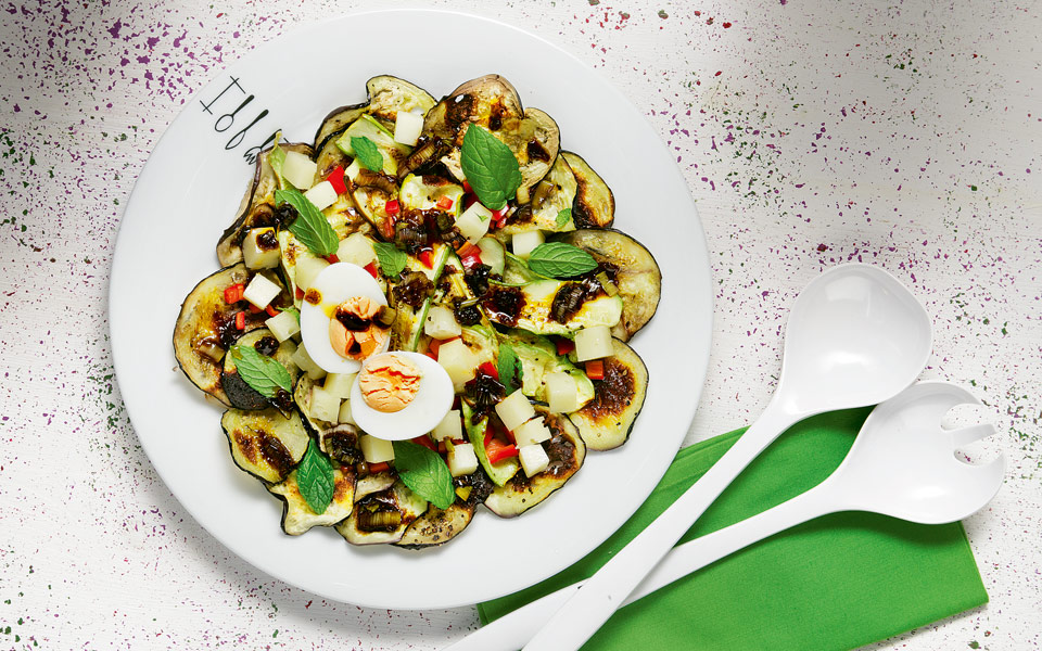 ψητά-λαχανικά-με-ζεστή-βινεγκρέτ-πάπρ-2171602