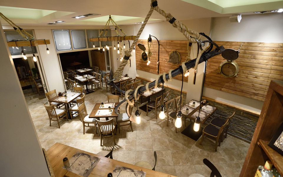 αρόδο-ένα-νέο-ουζερί-στη-νέα-κρήνη-2172838