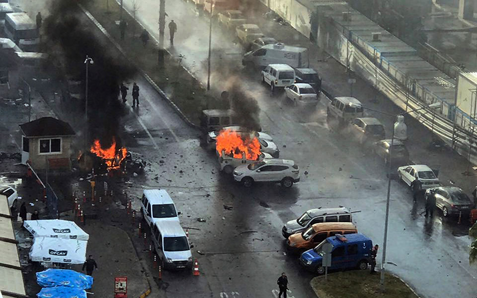 κούρδοι-μαχητές-ανέλαβαν-την-ευθύνη-γ-2169460