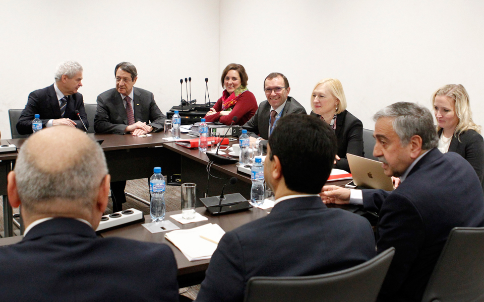 κυπριακό-κατέθεσαν-χάρτες-οι-δύο-πλευ-2169536