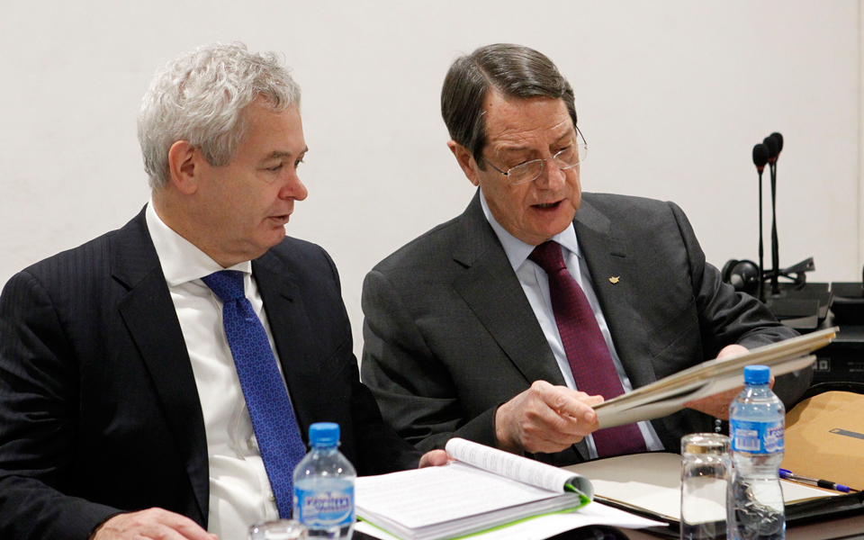 αμεση-ανάλυση-διαρροές-εγγράφων-και-χ-2169516