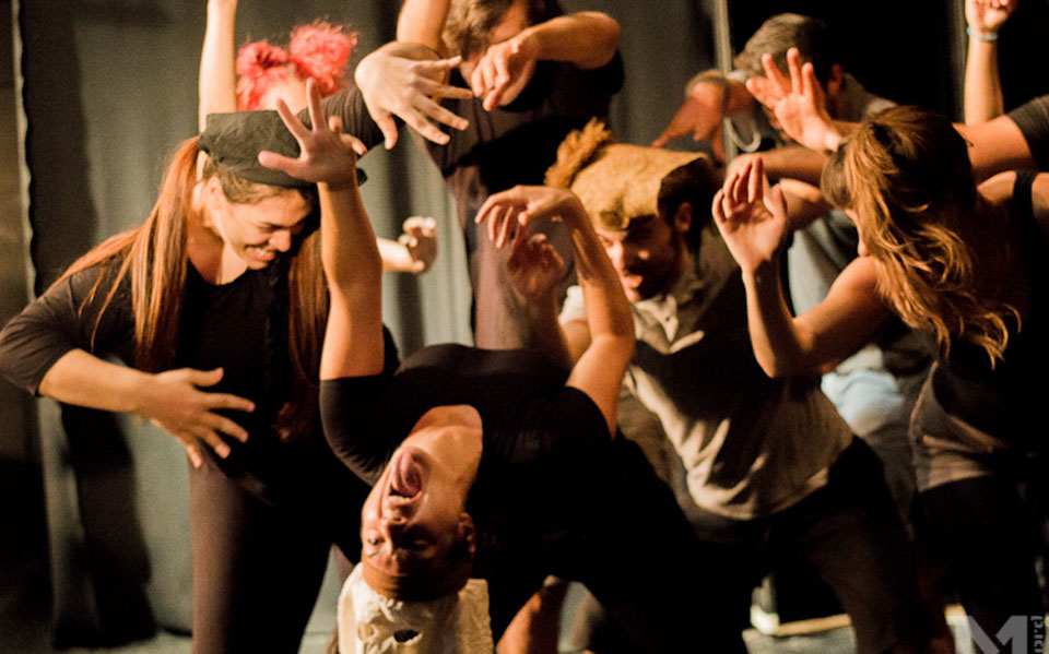 το-αρχαίο-δράμα-στη-θήβα-μια-πρωτοβο-2170649