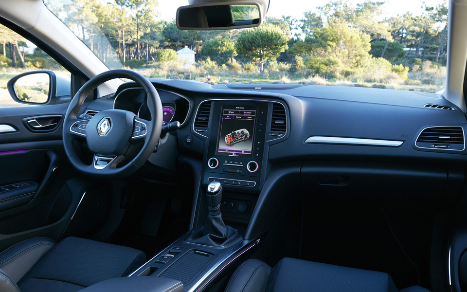 νέο-renault-megane-προηγμένη-τεχνολογία-οδηγική-2172510