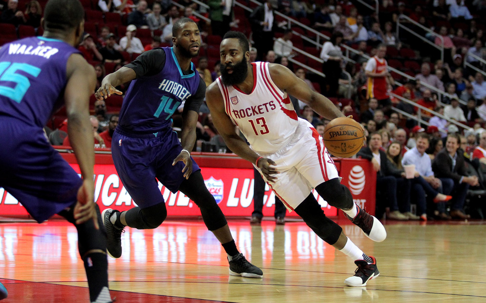 to-nba-θυσιάζει-το-μπάσκετ-για-το-σόου-2169892