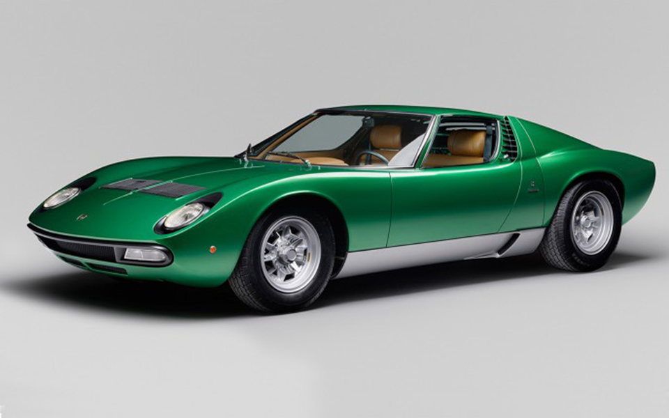 ένα-αυτοκίνητο-σταθμός-ξαναζωντανε-2168271