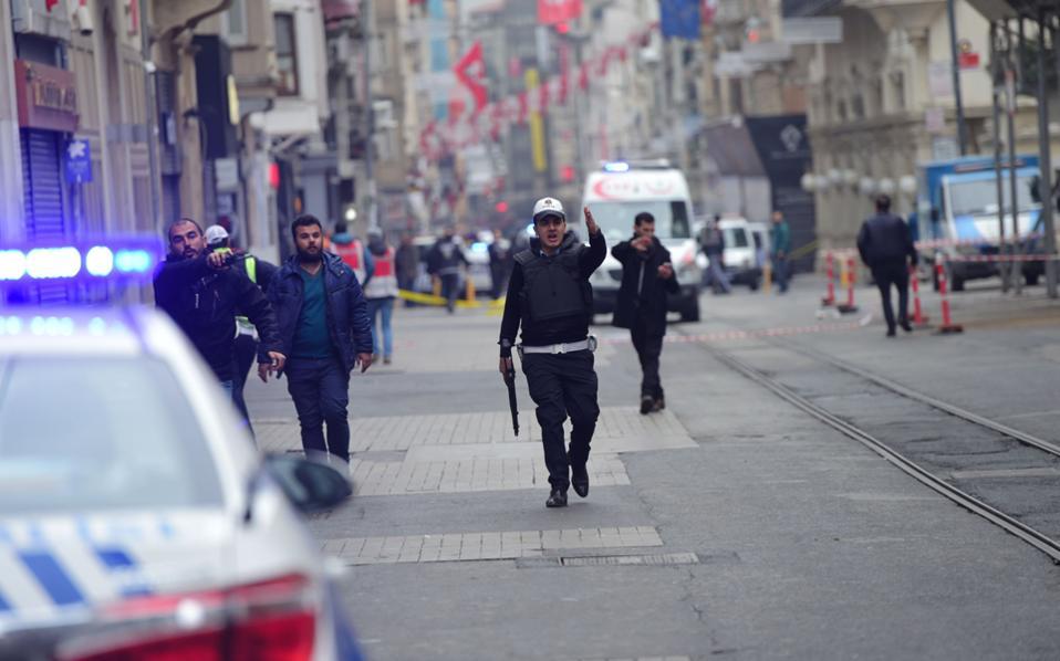 ρουκέτα-κατά-αστυνομικού-τμήματος-τη-2171103