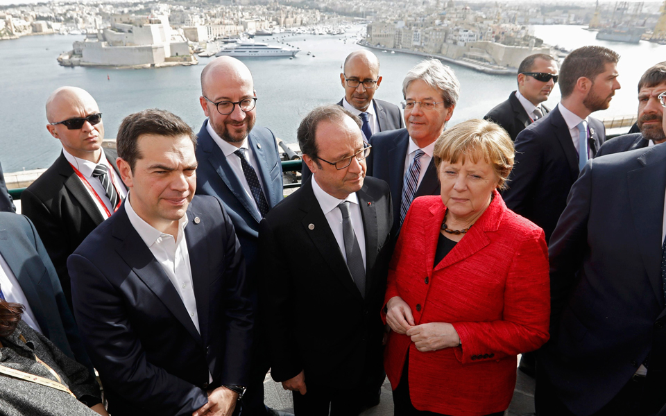 στους-θεσμούς-παραπέμπει-η-μέρκελ-2173609