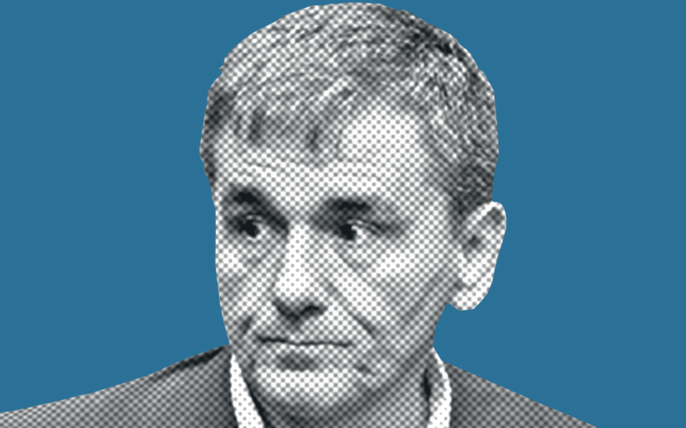 ευκλείδης-τσακαλώτος-χορεύοντας-με-2174045