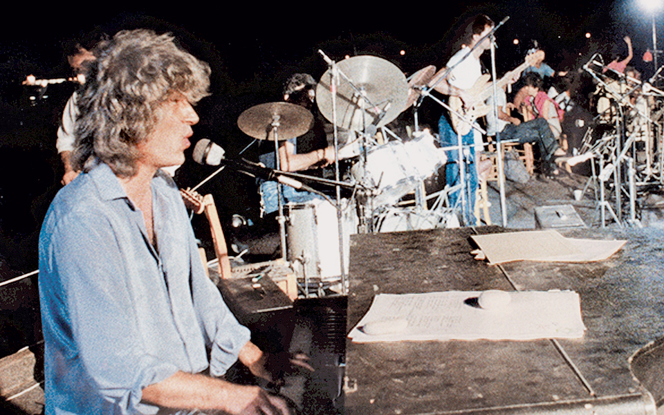 λουκιανός-κηλαηδόνης-αληθινός-αντισ-2174247