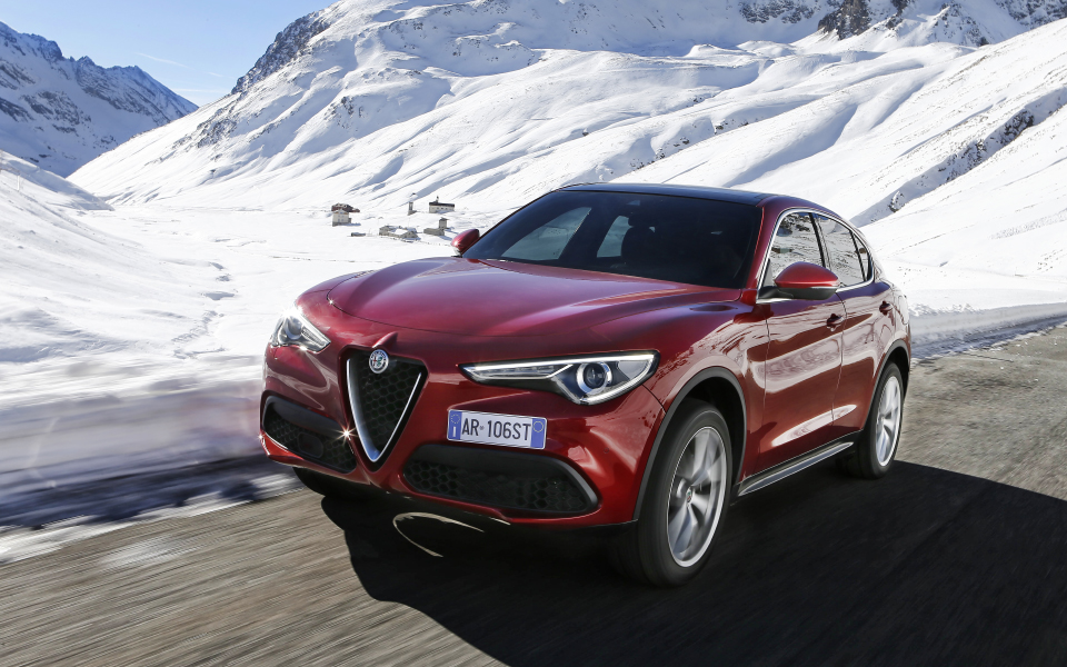 από-57-000-ευρώ-η-νέα-alfa-romeo-stelvio-στην-ελλάδα-2176767