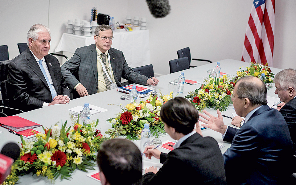 σε-θερμό-κλίμα-η-συνάντηση-τίλερσον-λ-2175795