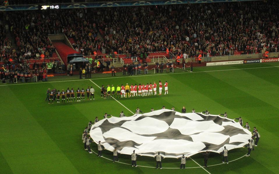 σε-μάντσεστερ-και-λεβερκούζεν-τα-φλας-2176490