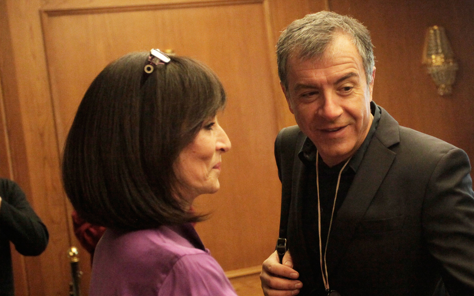 σχήμα-ομπρέλα-για-σύμπραξη-του-ποταμι-2176864