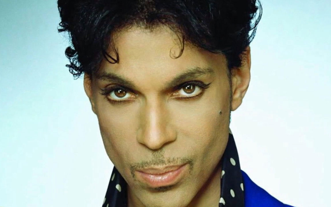 σε-δημοπρασία-ρούχα-και-αντικείμενα-τ-2175225