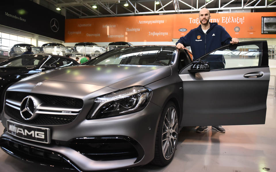 συνεργασίας-μεταξύ-mercedes-benz-ελλάς-και-καε-πα-2176577