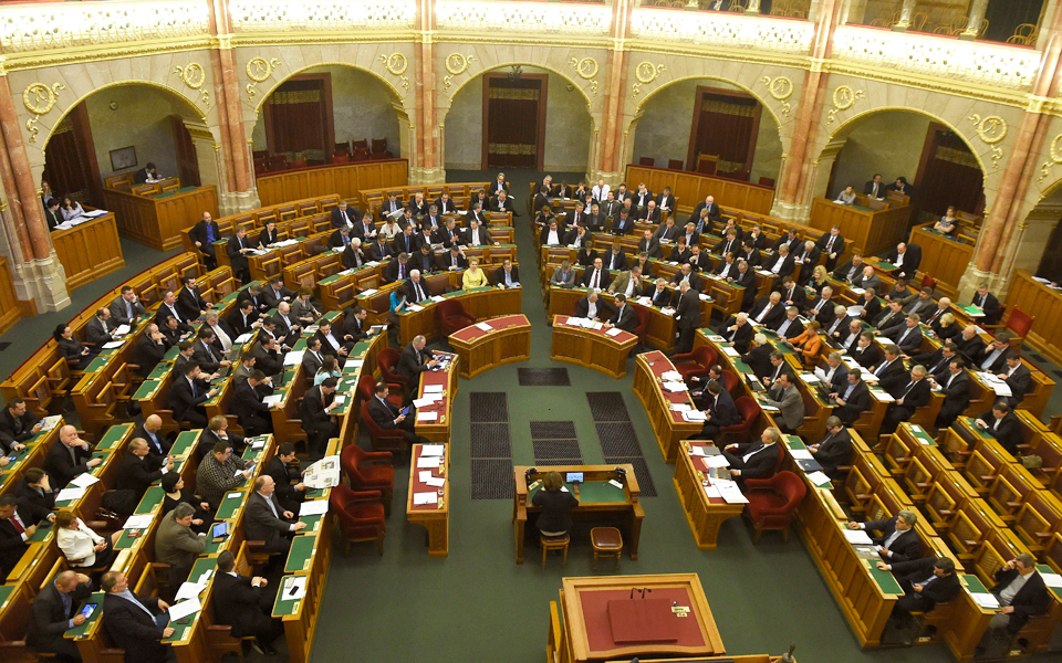 ψηφίστηκαν-τα-αντιμεταναστευτικά-μέ-2178847