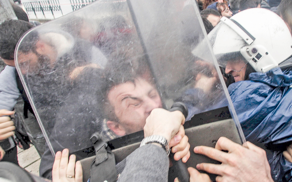 κλεφτόπουλα-οπλαρχηγοί-κοτζαμπάσηδ-2179144