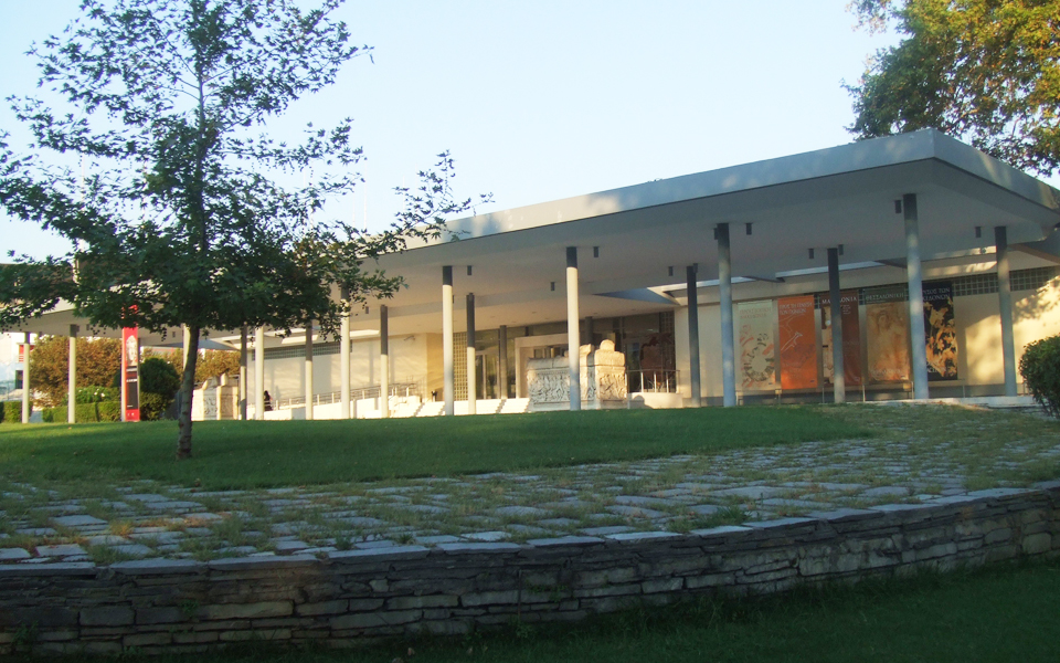 οι-τουρίστες-αυξάνονται-μαζί-με-τα-προ-2179110