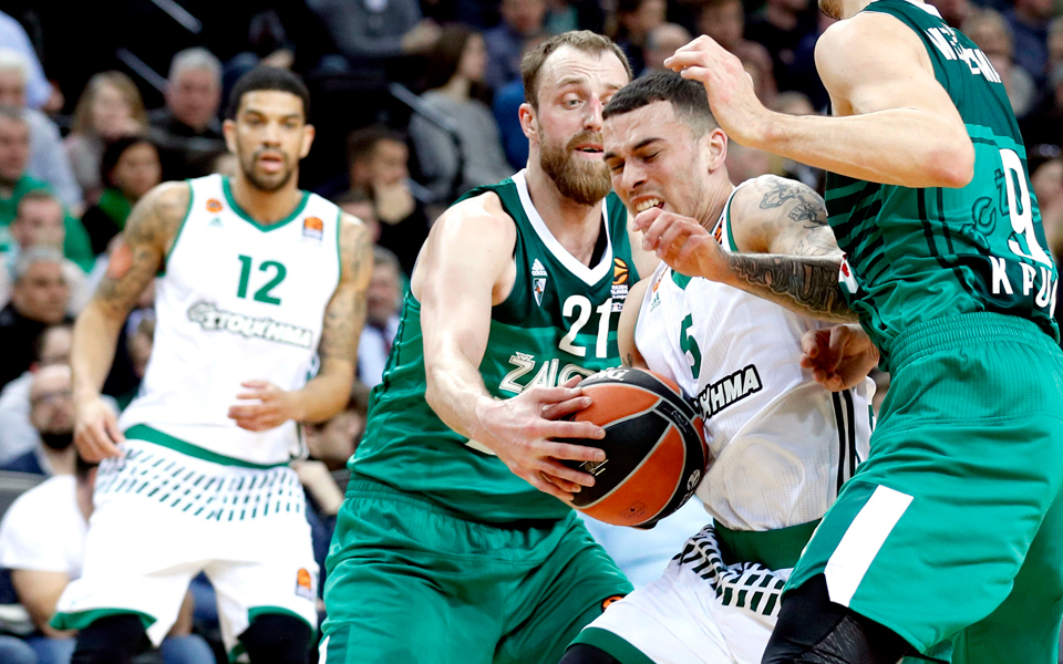 λευκή-πετσέτα-στο-κάουνας-ο-παναθην-2179256