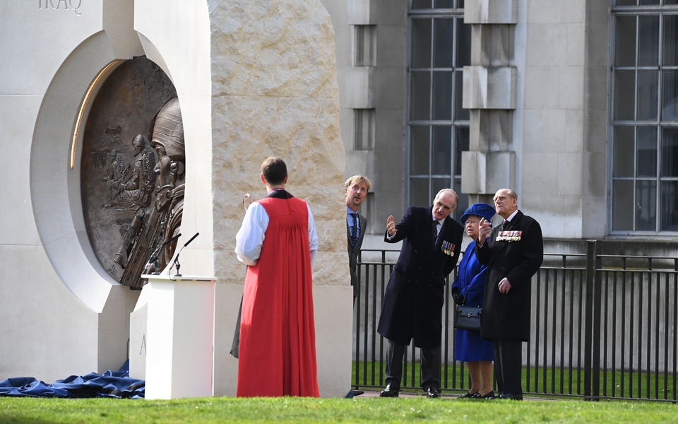 στρατιωτικό-μνημείο-δίπλα-στον-τάμεσ-2179275