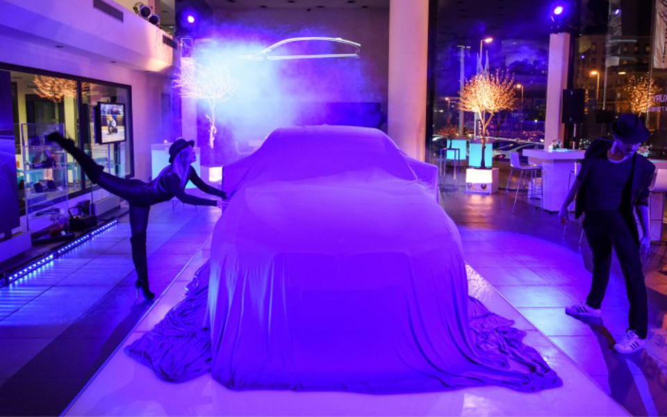 h-έκτη-γενιά-της-bmw-σειράς-5-συναντά-την-τέχ-2179232