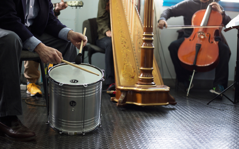 μια-αλλιώτικη-μουσική-πρεμιέρα-στις-φ-2181509