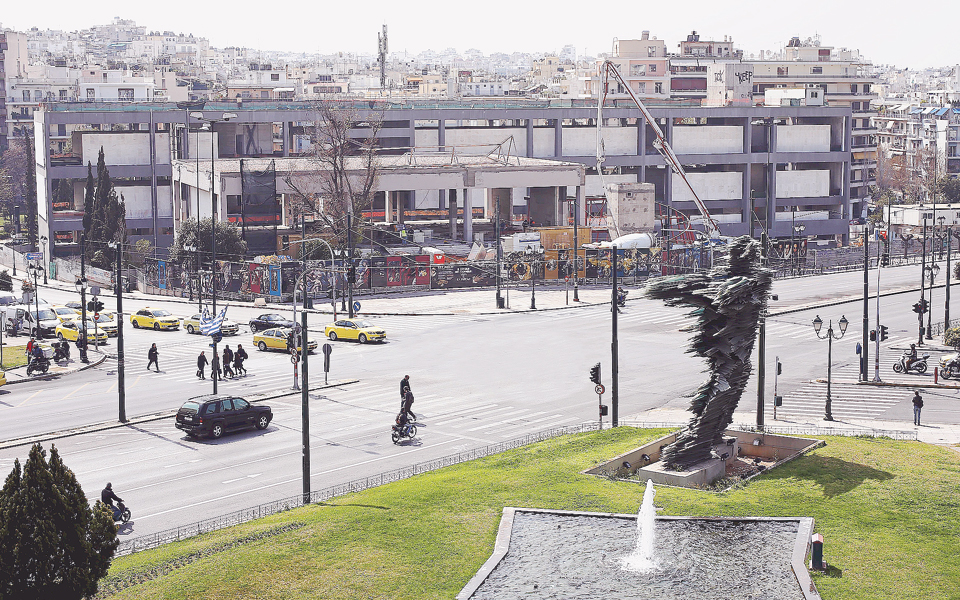 η-πινακοθήκη-χτίζεται-με-ευχολόγια-2181505