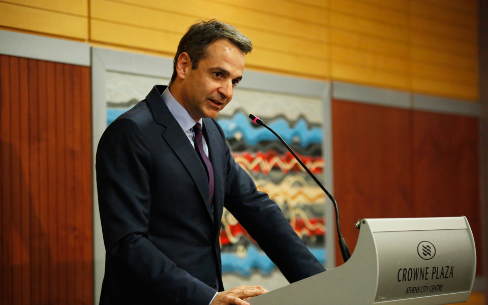 κλείνει-κάθε-συζήτηση-η-πειραιώς-2181438