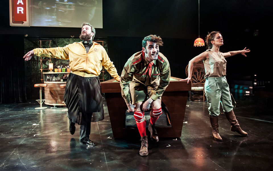 ταξίδι-προς-το-εσωτερικό-σκότος-2181797