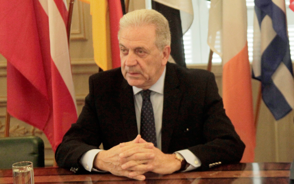 αβραμόπουλος-να-επιστρέψουν-όσοι-δε-2182199