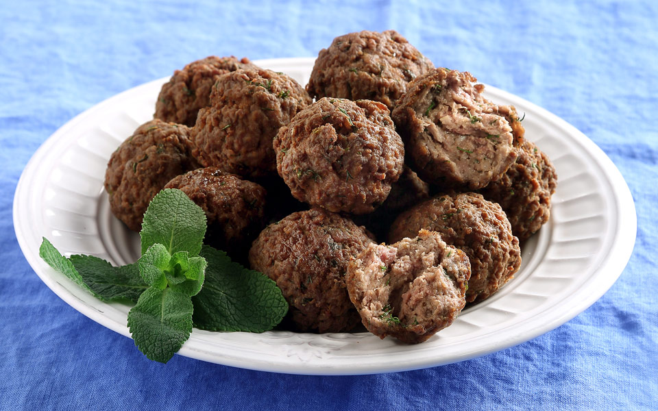 αφράτοι-κεφτέδες-με-μοσχαρίσιο-κιμά-2179913