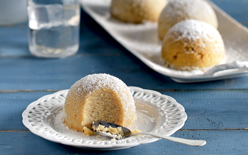 χαλβάς-με-γάλα-καρύδας-και-σιρόπι-σφεν-2178758