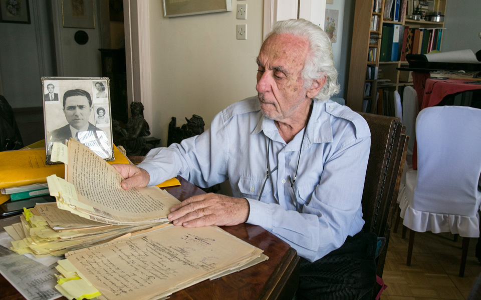 οι-καταχραστές-του-καταστήματος-ακρ-2178227