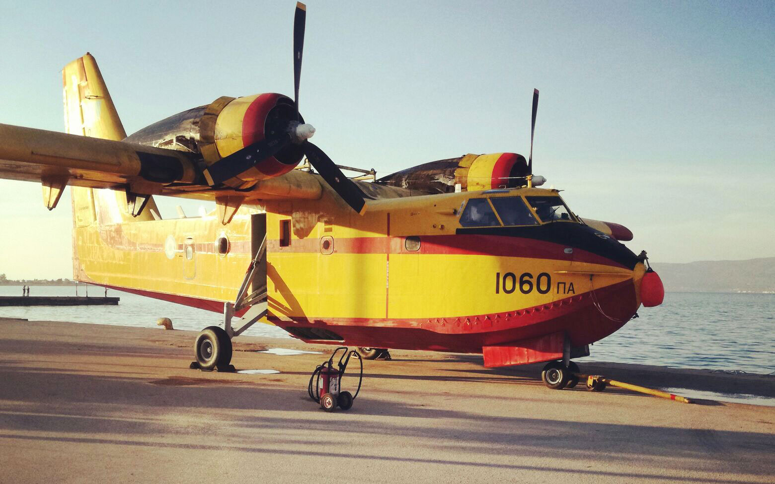 canadair-βγήκε-στη-στεριά-στον-ωρωπό-2180882