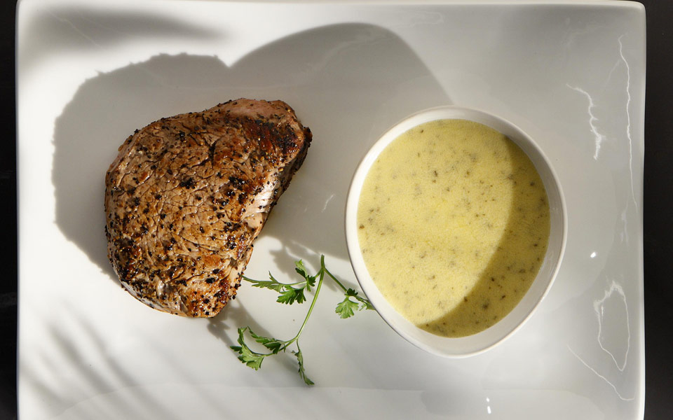 φιλέτο-με-σάλτσα-μπεαρνέζ-ελαιολάδου-2182288