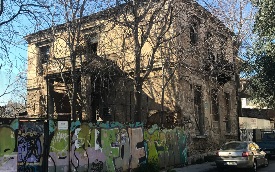 τα-αστικά-ερείπια-του-κεραμεικού-2177837