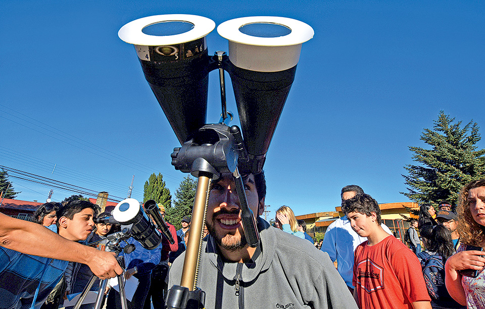 tον-ήλιο-και-τα-μάτια-τους-2178120