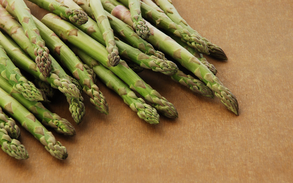 σπαράγγια-τρυφερά-και-ντελικάτα-2181299