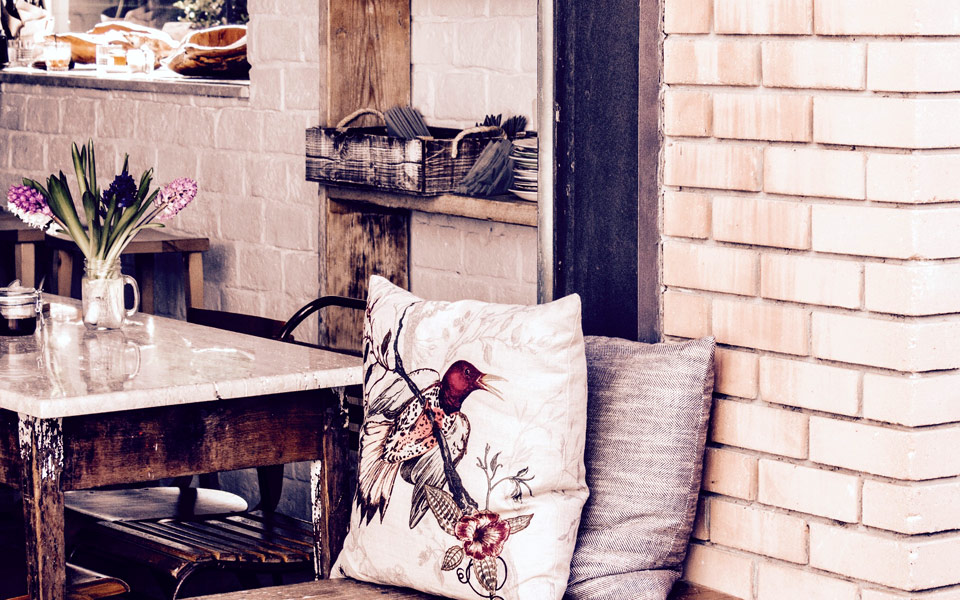 different-beast-brunch-με-ονομασία-προέλευσης-2178673