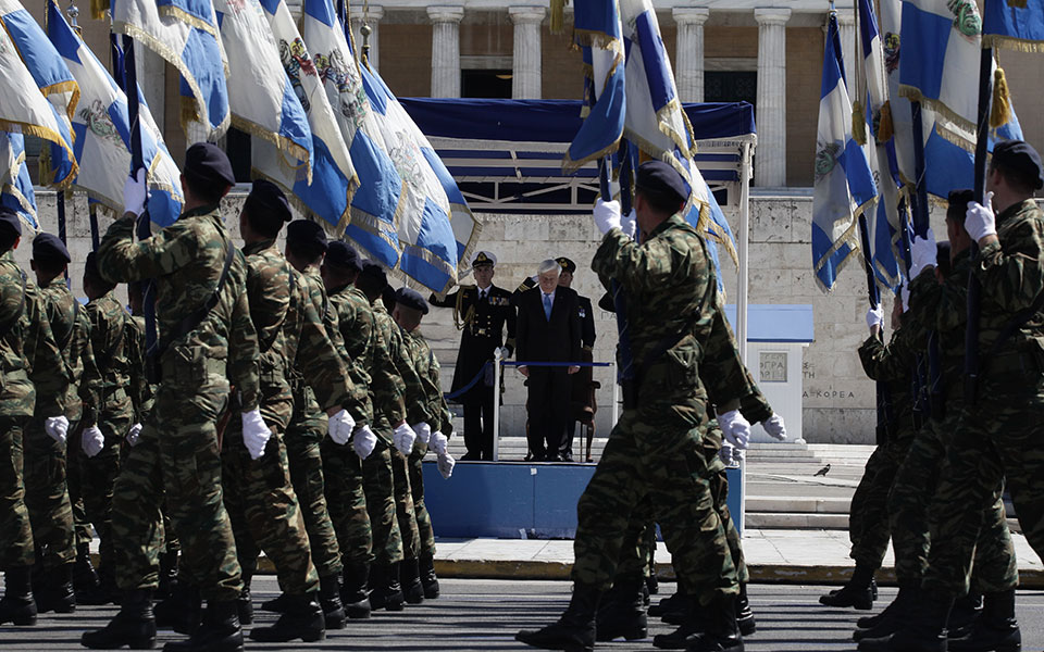 τα-μηνύματα-των-πολιτικών-αρχηγών-για-2181946