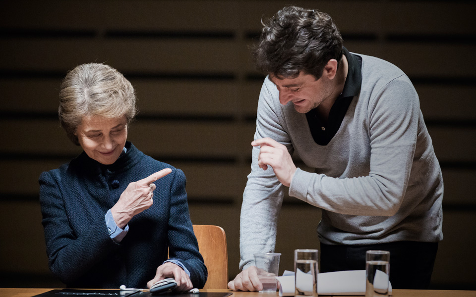 η-σαρλότ-ράμπλινγκ-στην-ελληνική-πρότ-2177605