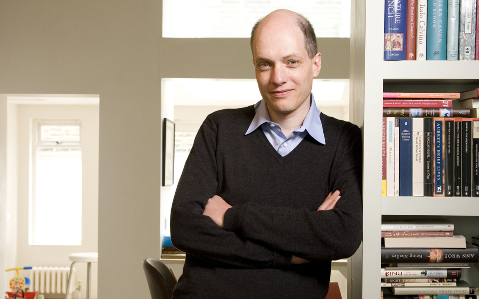 ενα-δοκίμιο-γραμμένο-ως-μια-απλή-ιστορ-2183526