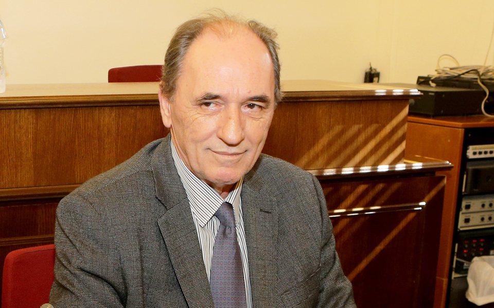 λιγνίτης-χωρίς-λίγο-νεράκι-δεν-κατεβ-2184799