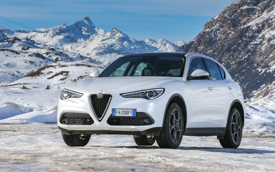 νέος-κινητήρας-για-την-alfa-romeo-stelvio-2183403