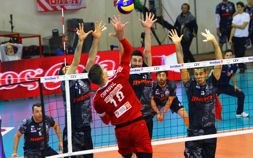 eκανε-το-1-0-ο-ολυμπιακός-επί-του-παοκ-στου-2186783