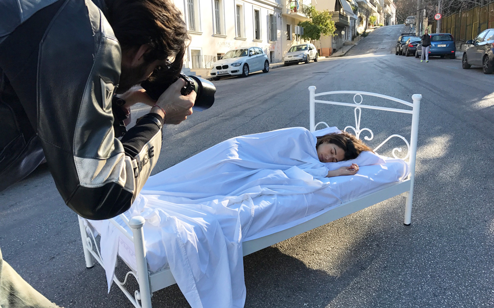 ενα-κρεβάτι-έξω-από-τη-μεγάλη-βρετανν-2186999