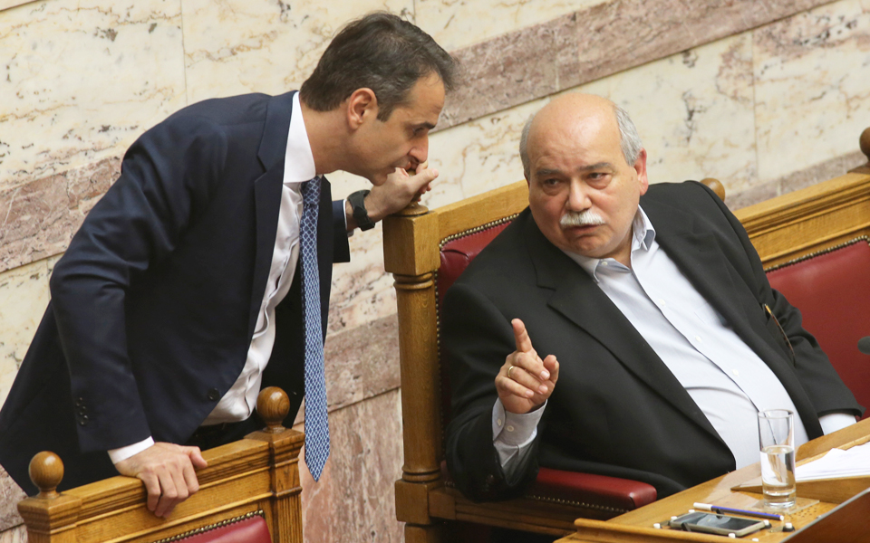 κατηγορώ-μητσοτάκη-για-κατάχρηση-εξ-2187347