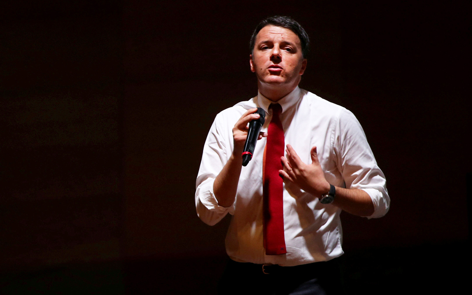 πρώτος-ο-ρέντσι-σε-ένα-κόμμα-που-υποχωρ-2187376