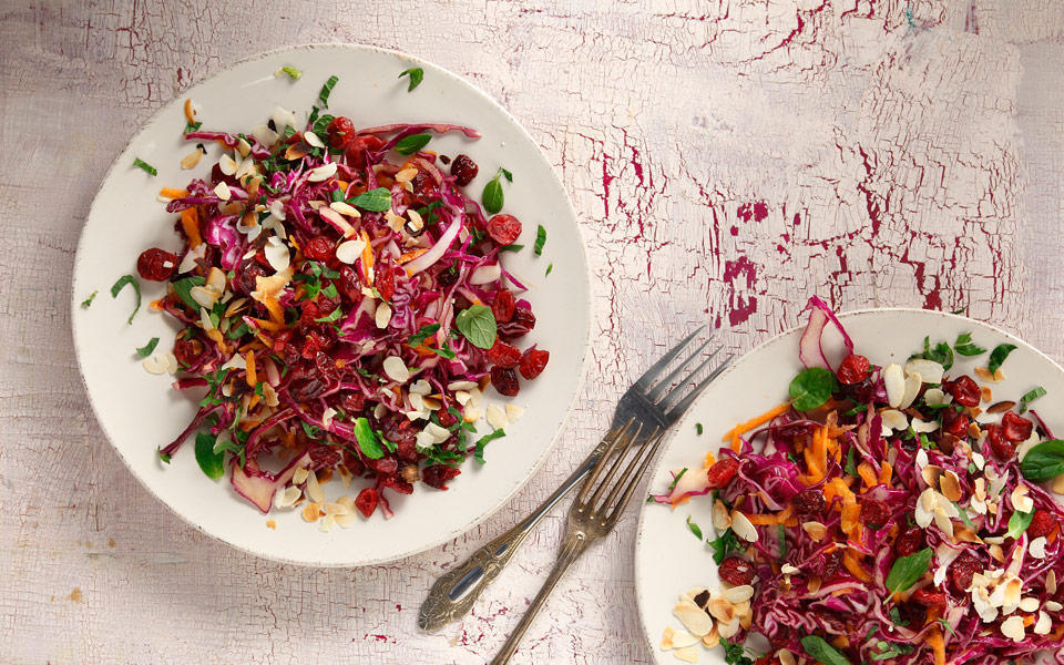 λαχανοσαλάτα-με-καρότο-κράνμπερις-αμ-2185837