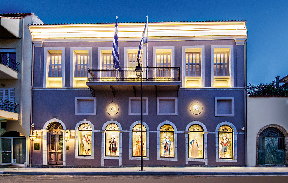 καλαμάτα-η-υψηλή-ραπτική-της-παράδοση-2183353